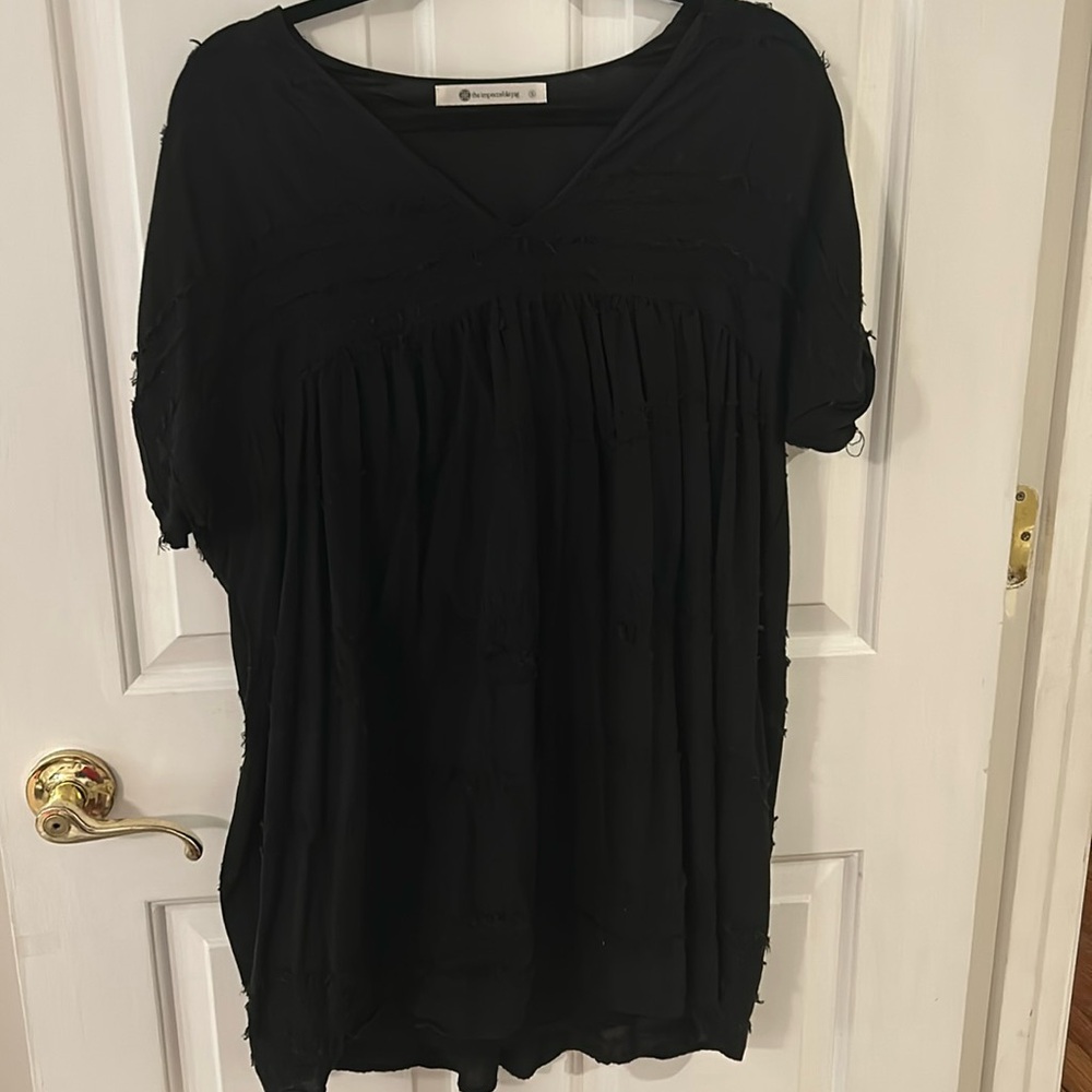Impeccable pig size small black baby dress.